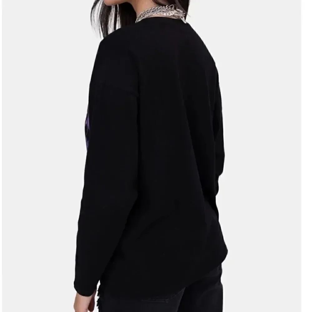 ADIKA - COMPLICATED TEE - Picture 4 of 6